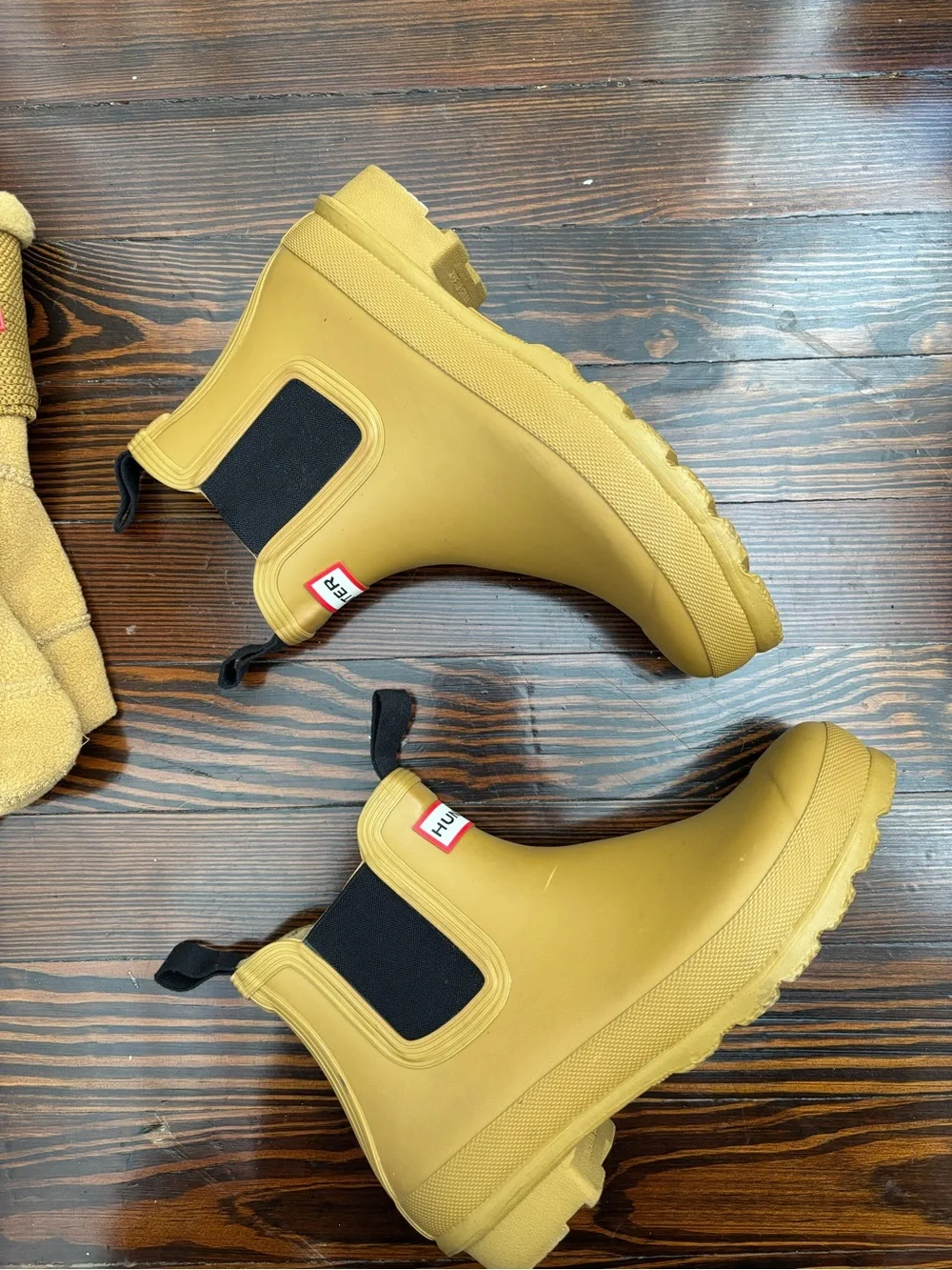 Hunter Chelsea Rain Boots